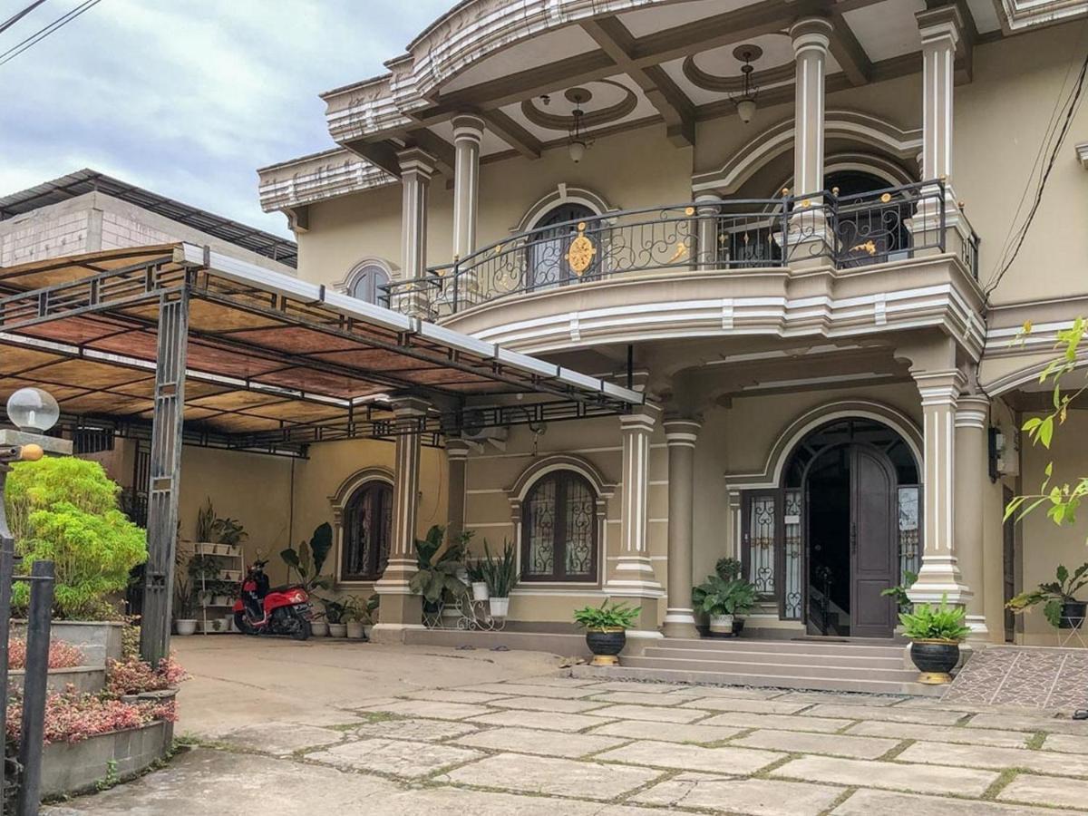 Sinar Hotel Enrekang Exterior photo